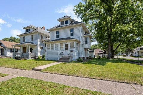 Tiny photo for 204 15th Avenue, East Moline, IL 61244 (MLS # 12661477)