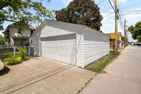 Tiny photo for 204 15th Avenue, East Moline, IL 61244 (MLS # 12661477)