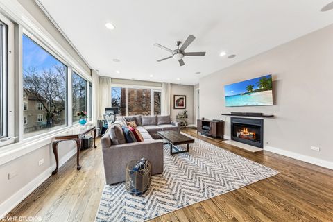 Tiny photo for 3255 N Paulina Street #2B, Chicago, IL 60657 (MLS # 12463473)