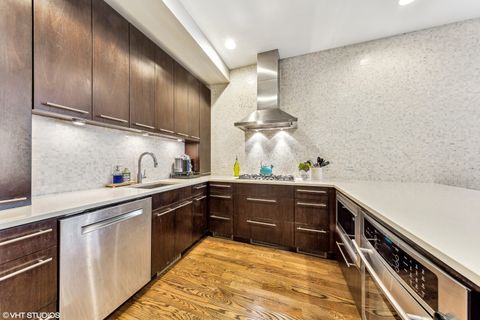Tiny photo for 3255 N Paulina Street #2B, Chicago, IL 60657 (MLS # 12463473)
