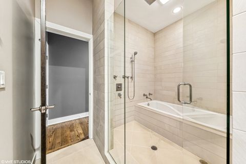 Tiny photo for 3255 N Paulina Street #2B, Chicago, IL 60657 (MLS # 12463473)
