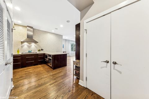 Tiny photo for 3255 N Paulina Street #2B, Chicago, IL 60657 (MLS # 12463473)