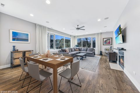 Tiny photo for 3255 N Paulina Street #2B, Chicago, IL 60657 (MLS # 12463473)