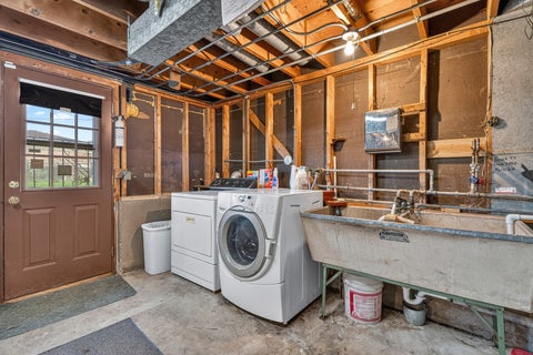 Tiny photo for 15719 Kenwood Avenue, South Holland, IL 60473 (MLS # 12732960)