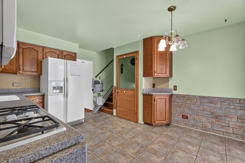 Tiny photo for 15719 Kenwood Avenue, South Holland, IL 60473 (MLS # 12732960)