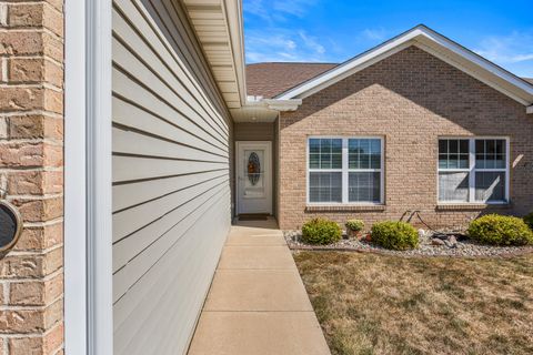 Tiny photo for 1926 S Prairie Winds Drive #0, Urbana, IL 61802 (MLS # 12473602)
