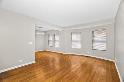 Tiny photo for 4523.5 S Drexel Boulevard #1E, Chicago, IL 60653 (MLS # 12605087)