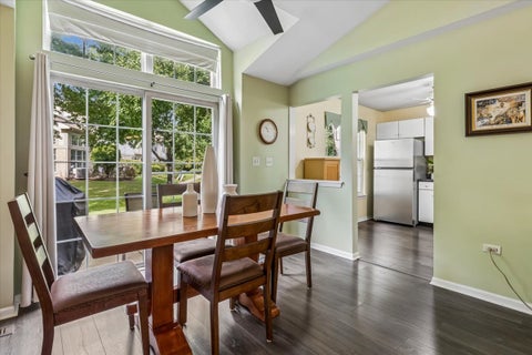 Tiny photo for 1918 Heron Avenue #B, Schaumburg, IL 60193 (MLS # 12751839)