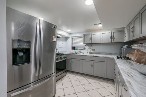 Tiny photo for 4958 N KEELER Avenue, Chicago, IL 60630 (MLS # 12660072)