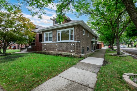Photo of 4958 N KEELER Avenue, Chicago, IL 60630 (MLS # 12660072)
