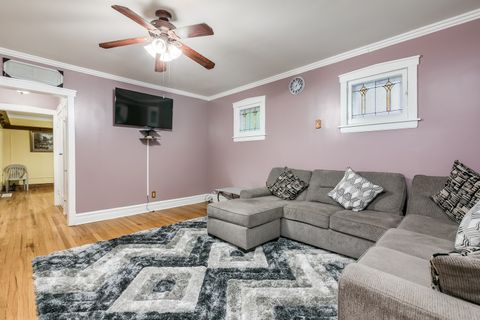 Tiny photo for 4958 N KEELER Avenue, Chicago, IL 60630 (MLS # 12660072)