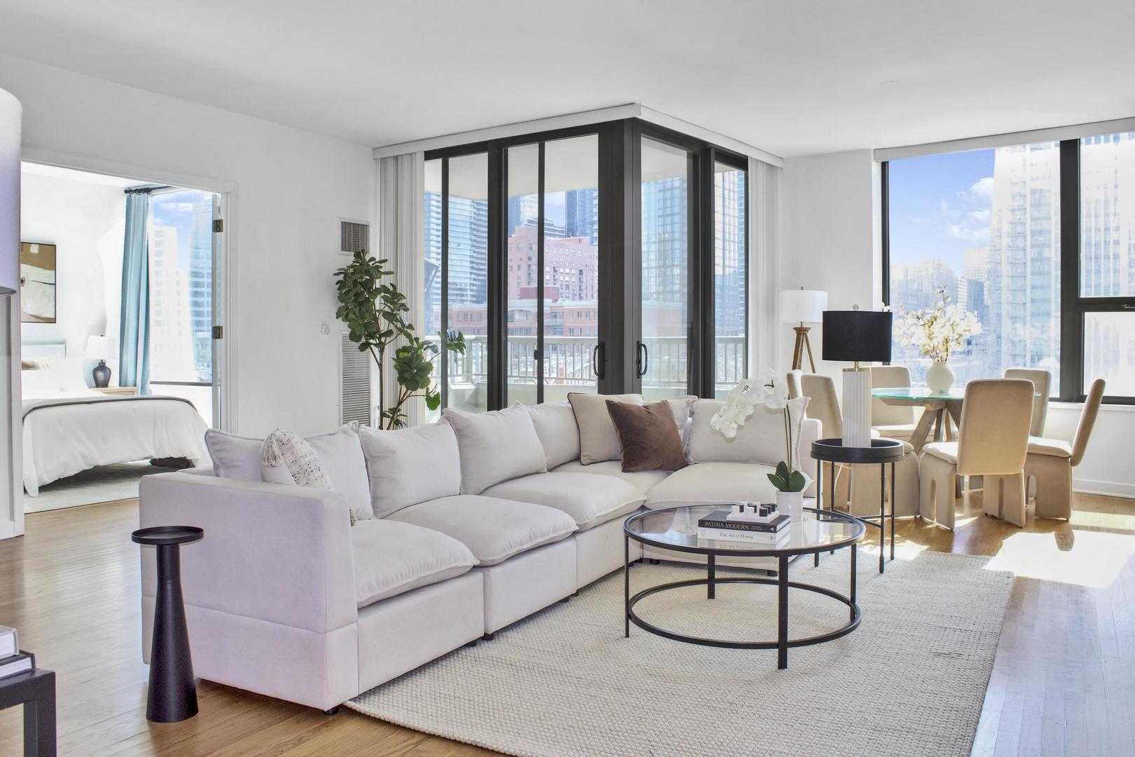 501 N Clinton Street 604