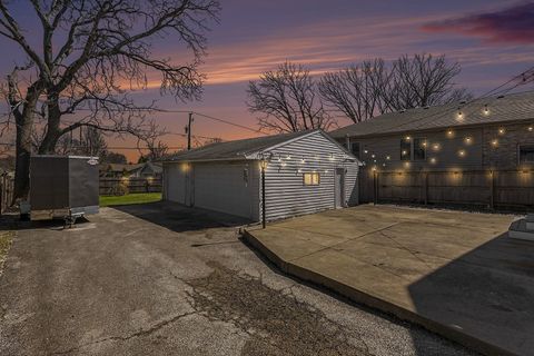 Tiny photo for 11231 S Worth Avenue, Worth, IL 60482 (MLS # 12607630)