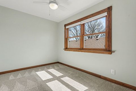 Tiny photo for 11231 S Worth Avenue, Worth, IL 60482 (MLS # 12607630)