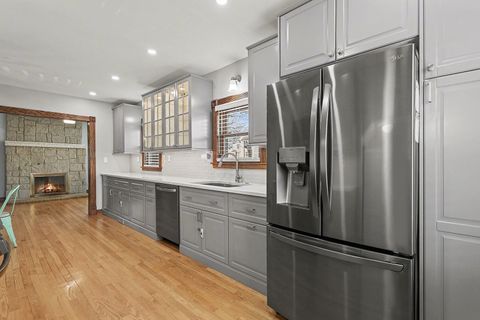 Tiny photo for 11231 S Worth Avenue, Worth, IL 60482 (MLS # 12607630)