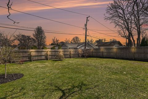 Tiny photo for 11231 S Worth Avenue, Worth, IL 60482 (MLS # 12607630)