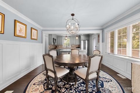 Tiny photo for 430 N Maple Street, Itasca, IL 60143 (MLS # 12486818)