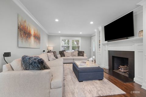 Tiny photo for 430 N Maple Street, Itasca, IL 60143 (MLS # 12486818)