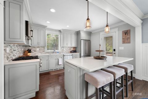 Tiny photo for 430 N Maple Street, Itasca, IL 60143 (MLS # 12486818)