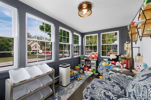 Tiny photo for 430 N Maple Street, Itasca, IL 60143 (MLS # 12486818)