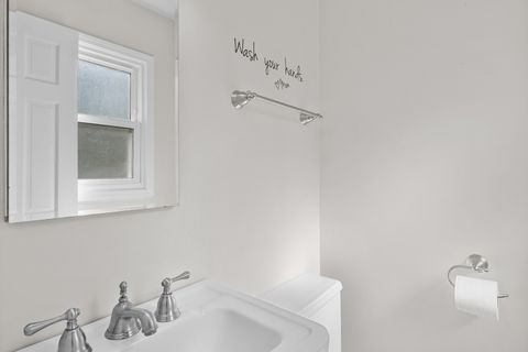 Tiny photo for 721 Concord Lane, Barrington, IL 60010 (MLS # 12497425)