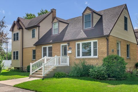 Tiny photo for 17803 Escanaba Avenue, Lansing, IL 60438 (MLS # 12446923)