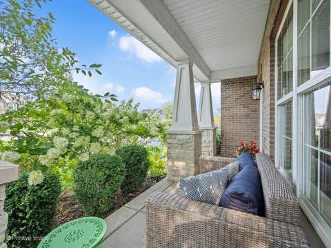 Tiny photo for 1250 W Thomas Road, Wheaton, IL 60187 (MLS # 12731552)