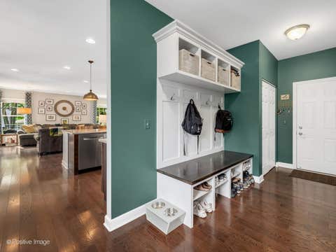 Tiny photo for 1250 W Thomas Road, Wheaton, IL 60187 (MLS # 12731552)
