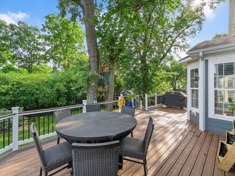 Tiny photo for 1250 W Thomas Road, Wheaton, IL 60187 (MLS # 12731552)
