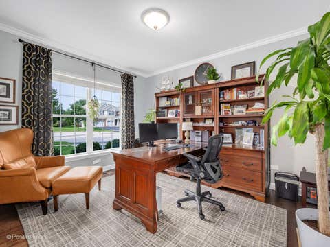Tiny photo for 1250 W Thomas Road, Wheaton, IL 60187 (MLS # 12731552)
