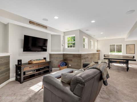 Tiny photo for 1250 W Thomas Road, Wheaton, IL 60187 (MLS # 12731552)