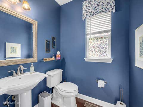 Tiny photo for 1250 W Thomas Road, Wheaton, IL 60187 (MLS # 12731552)