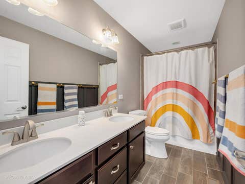 Tiny photo for 1250 W Thomas Road, Wheaton, IL 60187 (MLS # 12731552)