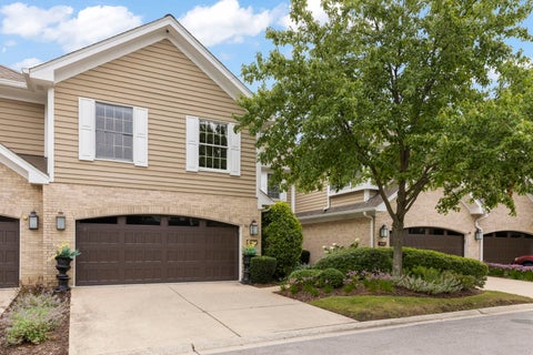 Tiny photo for 11124 Indian Woods Drive, Indian Head Park, IL 60525 (MLS # 12755016)