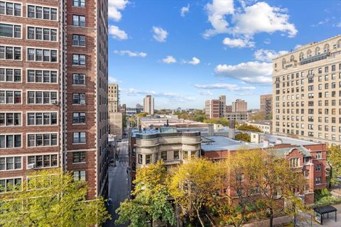 Tiny photo for 3033 N SHERIDAN Road #906, Chicago, IL 60657 (MLS # 12525425)