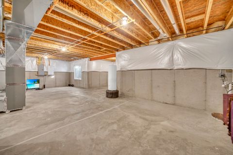 Tiny photo for 1007 Kessler Drive, Mundelein, IL 60060 (MLS # 12577980)