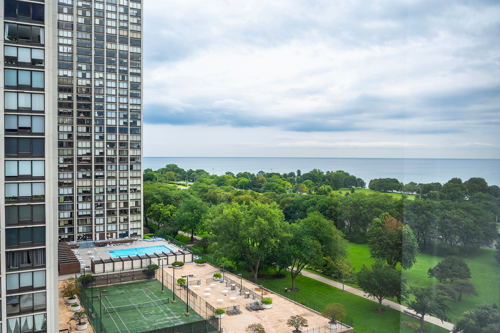 5415 N SHERIDAN Road 1409