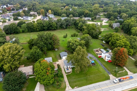 Tiny photo for 712 S CODY Road, Leclaire, IA 52753 (MLS # 12762204)