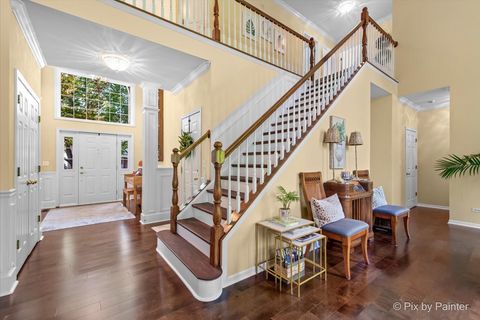 Tiny photo for 4 Point O Woods Court, Lake In The Hills, IL 60156 (MLS # 12486428)