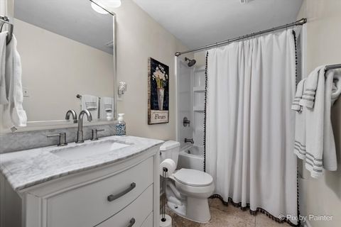 Tiny photo for 4 Point O Woods Court, Lake In The Hills, IL 60156 (MLS # 12486428)