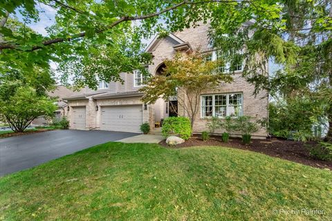 Tiny photo for 4 Point O Woods Court, Lake In The Hills, IL 60156 (MLS # 12486428)