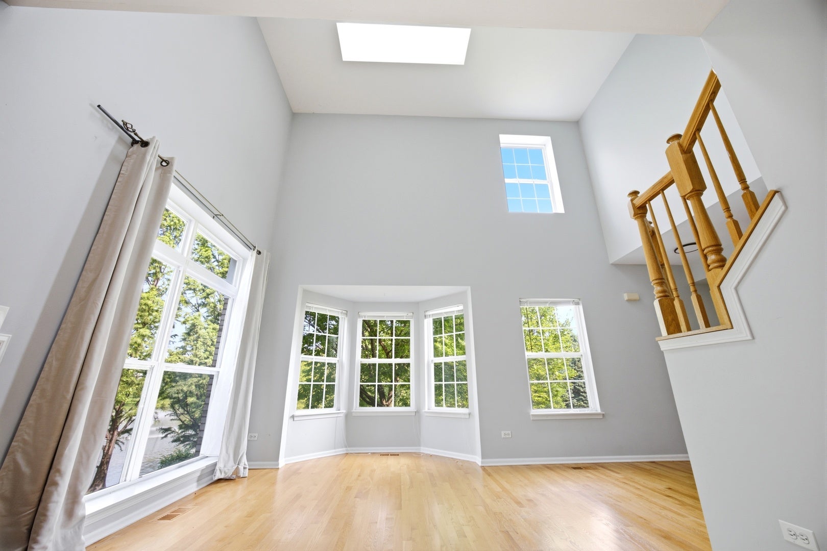 1330 Lunt Court 1330