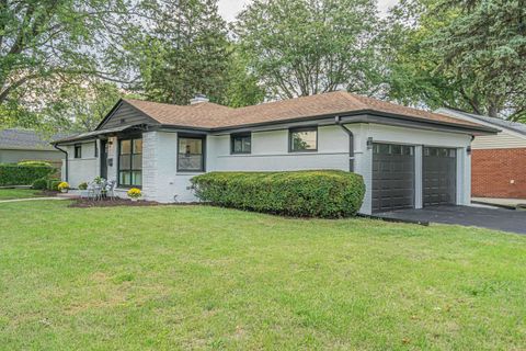 A home in Des Plaines