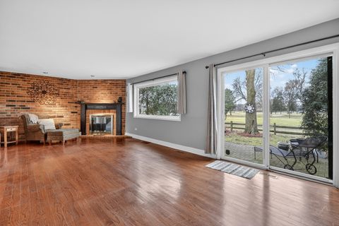 Tiny photo for 1414 N Bridgeport Drive, Mount Prospect, IL 60056 (MLS # 12568034)