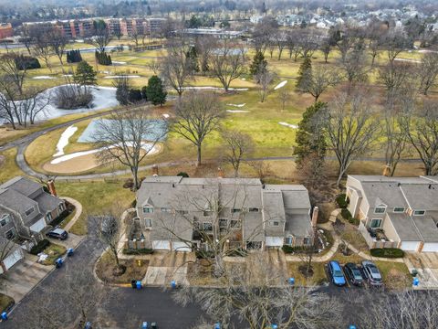 Tiny photo for 1414 N Bridgeport Drive, Mount Prospect, IL 60056 (MLS # 12568034)