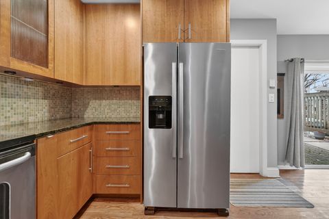 Tiny photo for 1414 N Bridgeport Drive, Mount Prospect, IL 60056 (MLS # 12568034)