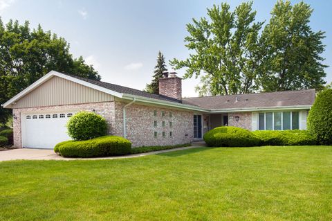 1203 W Francis Drive Arlington Heights IL 60005