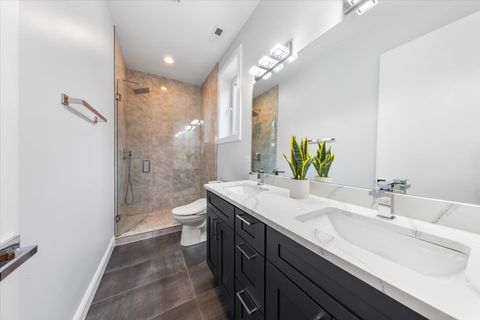 Tiny photo for 2150 W FOSTER Avenue #2, Chicago, IL 60625 (MLS # 12542854)