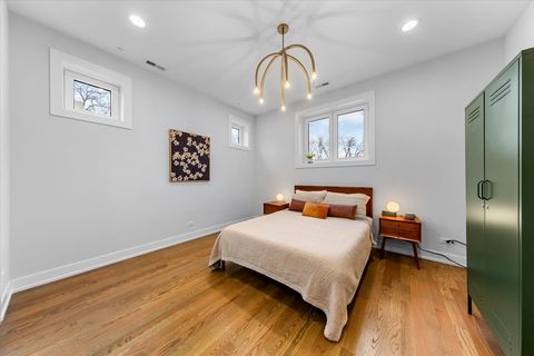 Tiny photo for 2150 W FOSTER Avenue #2, Chicago, IL 60625 (MLS # 12542854)