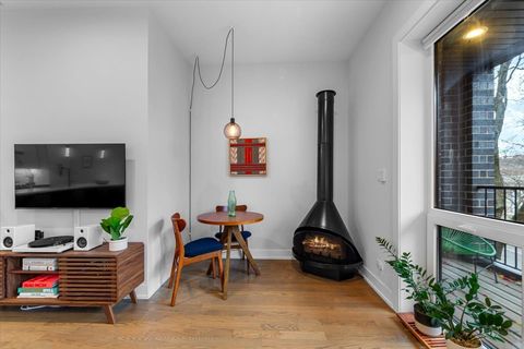 Tiny photo for 2150 W FOSTER Avenue #2, Chicago, IL 60625 (MLS # 12542854)